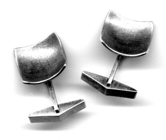 JESTER $105-sterling silver cufflinks with swiveling concave squares and mizzy surface texture (2/3" squares) JESTER $105-sterling silver cufflinks with swiveling concave squares and mizzy surface texture (2/3" squares)